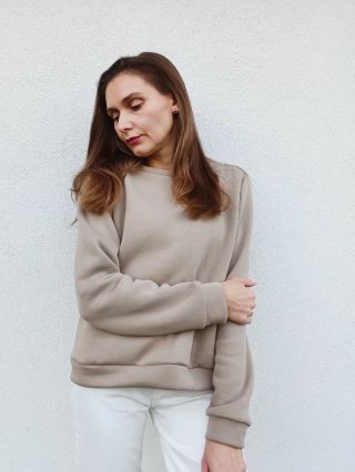 Další odstín vaší oblíbené mikiny. 🍂 Krásná neutrální šedobéžová, která se jednoduše kombinuje. Já jsem si tuhle barvu moc...